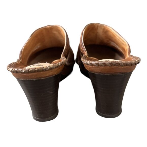 Clarks Shoes Womens 6M Brown Leather Closed Toe Sandals Peasant Boho Bohemian - Picture 4 of 10